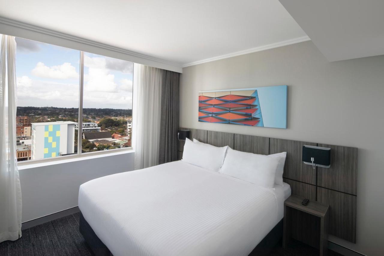 Mercure Sydney Bankstown Экстерьер фото