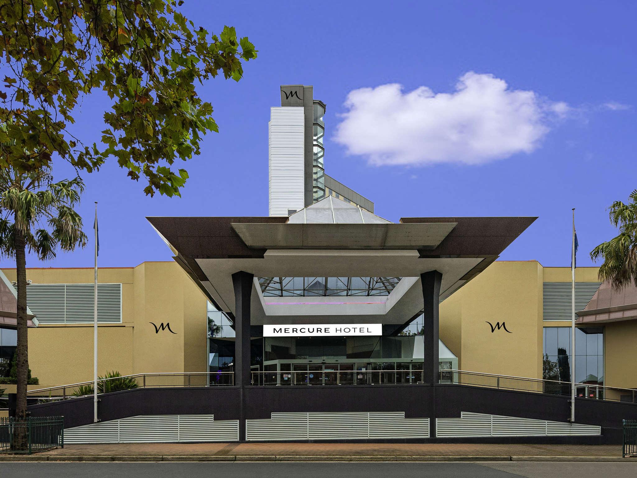 Mercure Sydney Bankstown Экстерьер фото