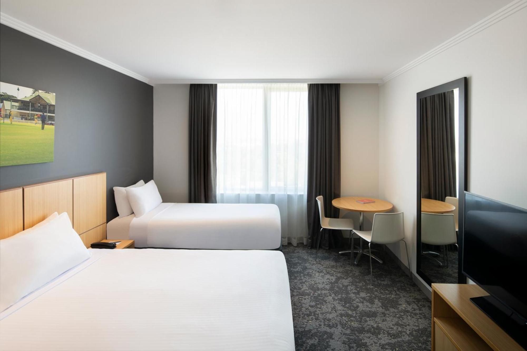 Mercure Sydney Bankstown Экстерьер фото