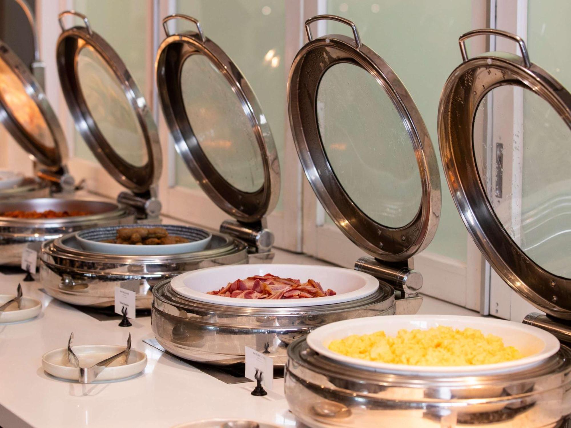 Mercure Sydney Bankstown Экстерьер фото
