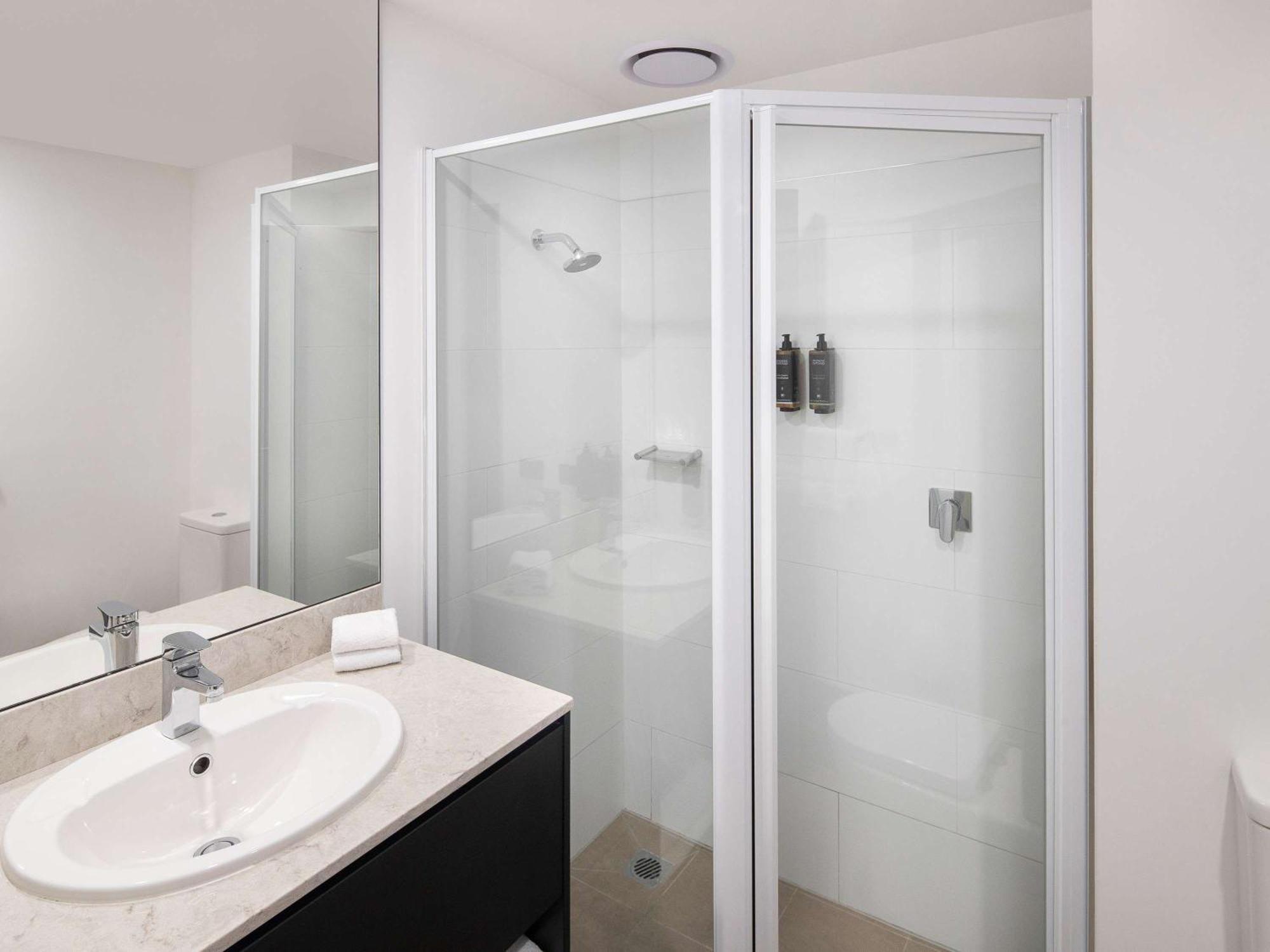 Mercure Sydney Bankstown Экстерьер фото